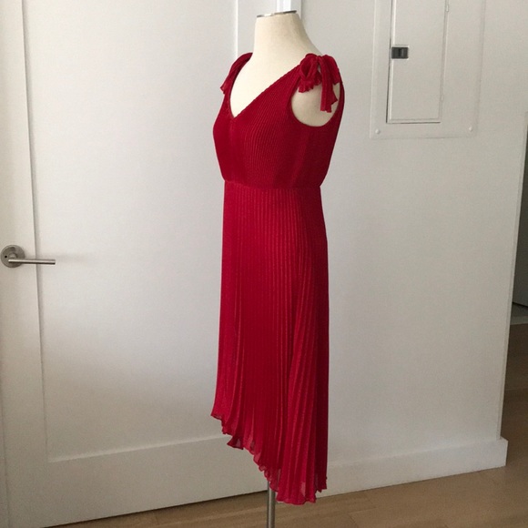NWT Club Monaco Jessany Pleated Dress Red size 00 - Picture 6 of 7